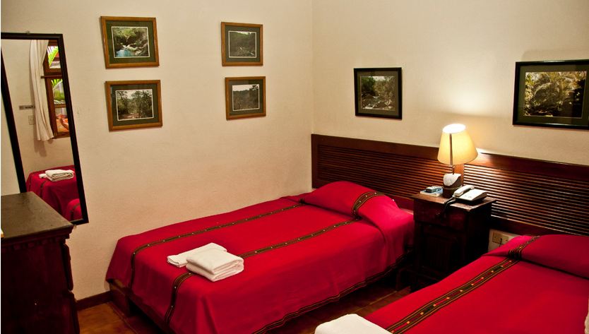 Hotel Arbol De Fuego ซานซัลวาดอร์ ภายนอก รูปภาพ
