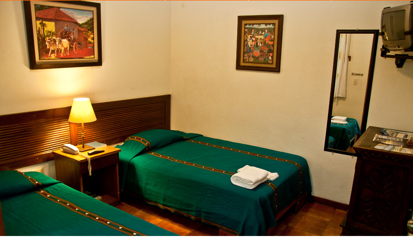 Hotel Arbol De Fuego ซานซัลวาดอร์ ภายนอก รูปภาพ